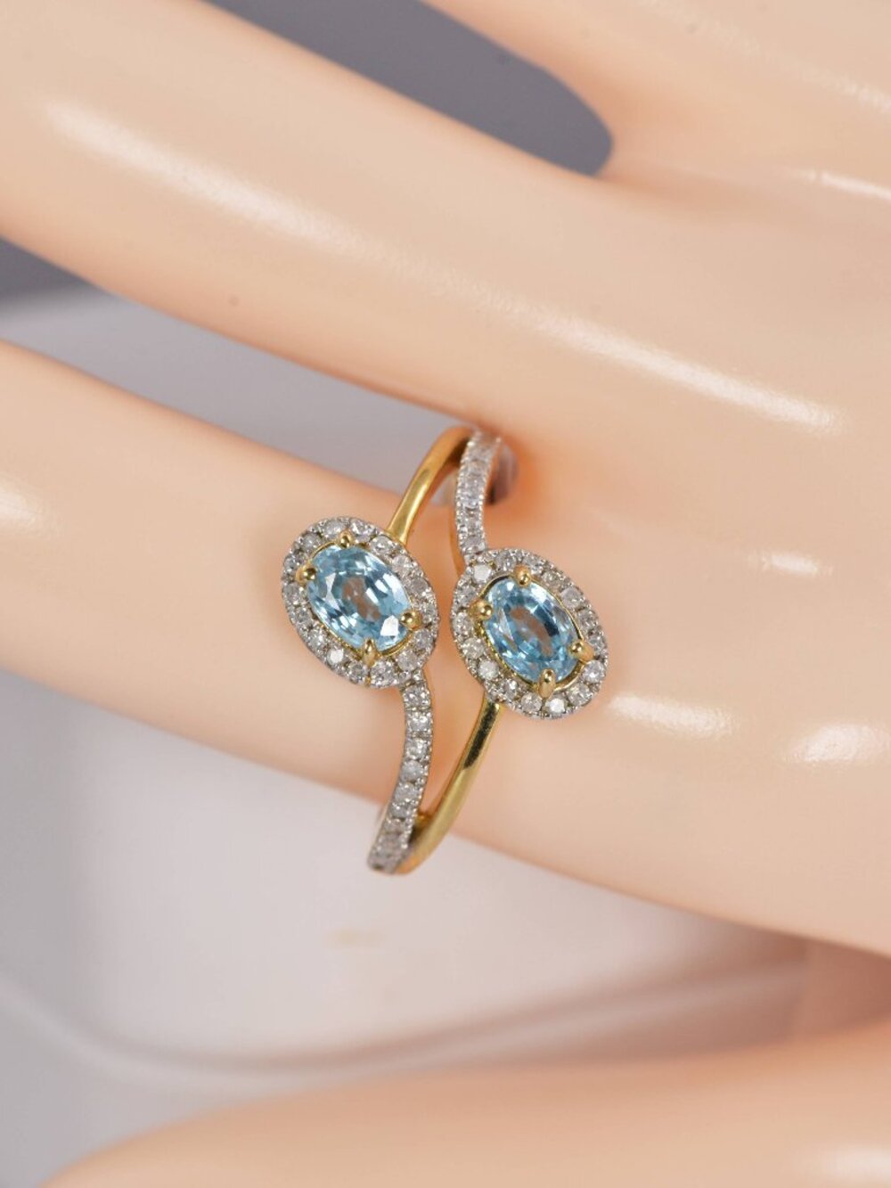 Natural Zircon Blue w Real Diamond  Ring in 925 Sterling Silver sz 7